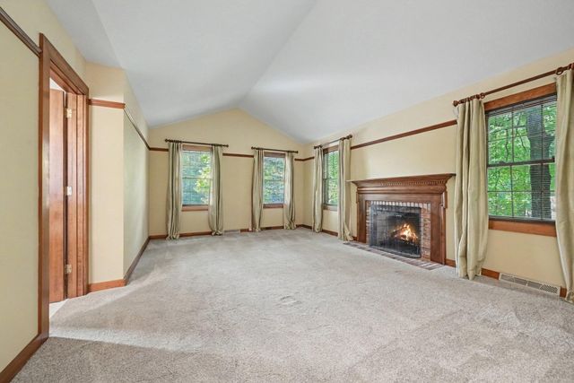 16920 5th Avenue N, Plymouth, MN 55447