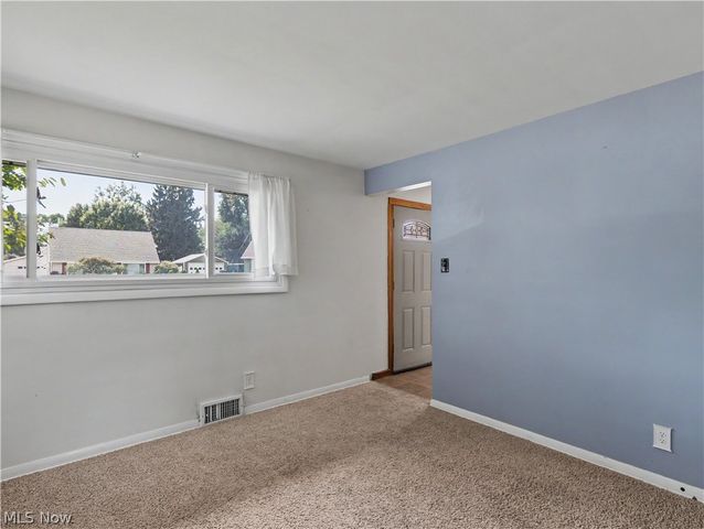 1515 Collinwood Circle, Cuyahoga Falls, OH 44221