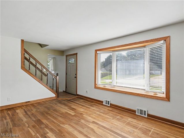 1515 Collinwood Circle, Cuyahoga Falls, OH 44221
