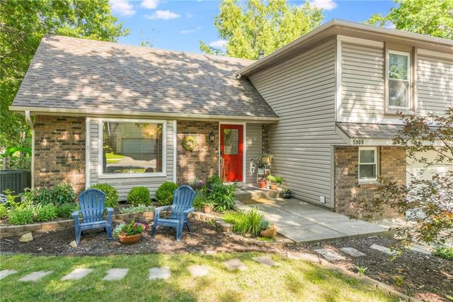 5909 N Norton Avenue, Gladstone, MO 64119