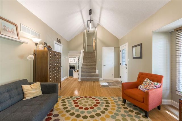 5909 N Norton Avenue, Gladstone, MO 64119