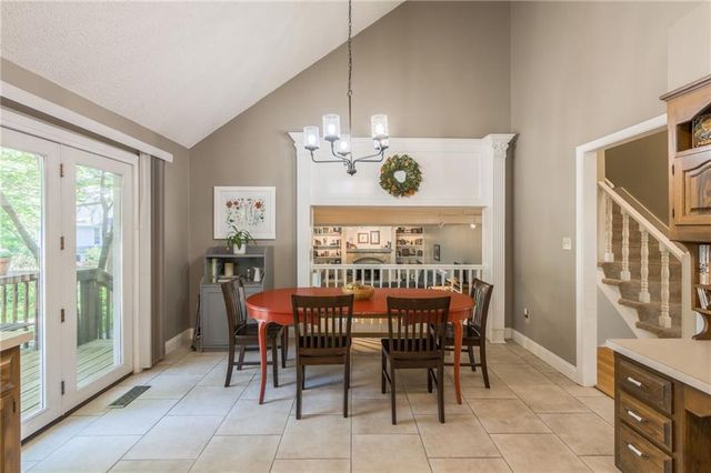5909 N Norton Avenue, Gladstone, MO 64119