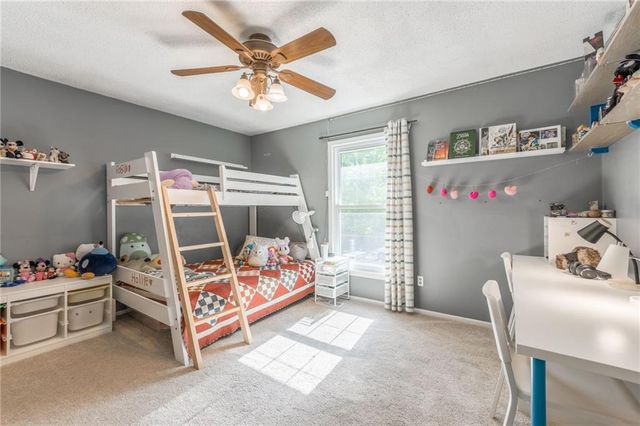 5909 N Norton Avenue, Gladstone, MO 64119