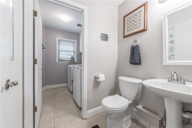5909 N Norton Avenue, Gladstone, MO 64119