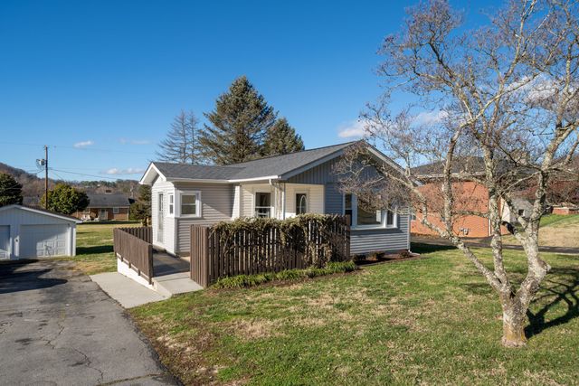 1011 Nave Street, Elizabethton, TN 37643