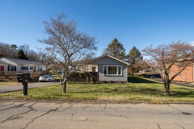 1011 Nave Street, Elizabethton, TN 37643
