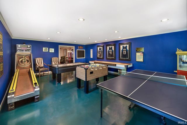 5382 E SR 162, Santa Claus, IN 47579