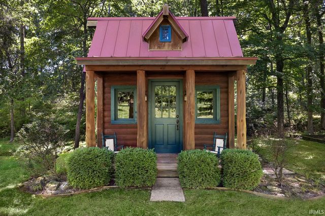 5382 E SR 162, Santa Claus, IN 47579