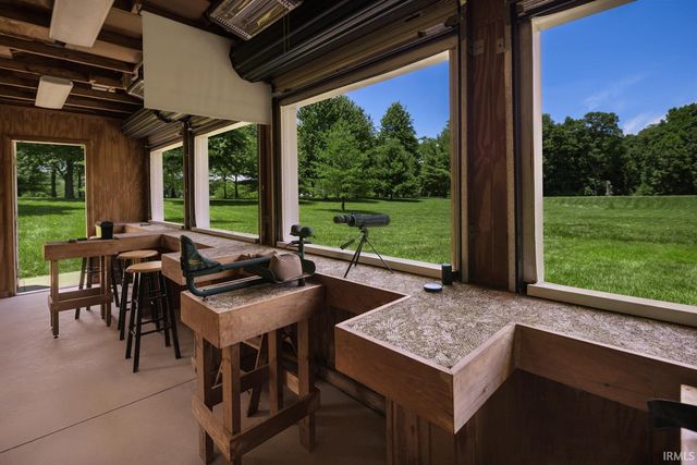 5382 E SR 162, Santa Claus, IN 47579