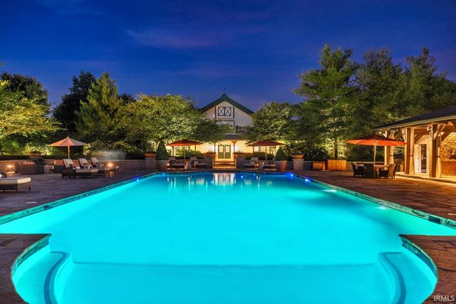 5382 E SR 162, Santa Claus, IN 47579