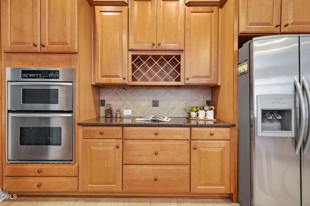 1049 Kennicott Avenue, Cary, NC 27513