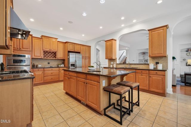 1049 Kennicott Avenue, Cary, NC 27513
