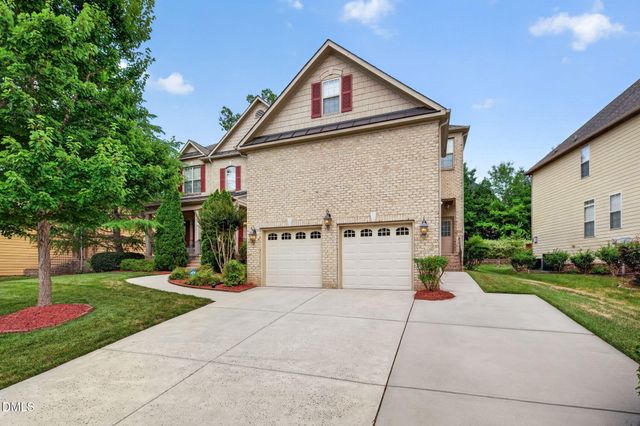 1049 Kennicott Avenue, Cary, NC 27513
