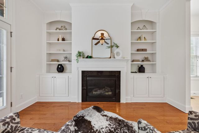 1049 Kennicott Avenue, Cary, NC 27513