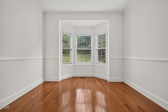 1049 Kennicott Avenue, Cary, NC 27513