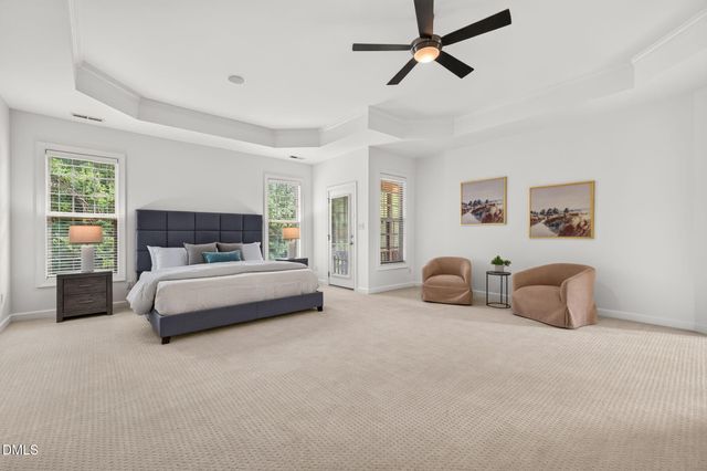 1049 Kennicott Avenue, Cary, NC 27513