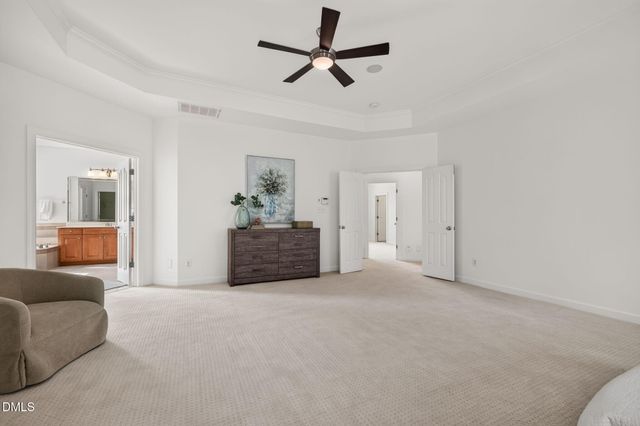 1049 Kennicott Avenue, Cary, NC 27513