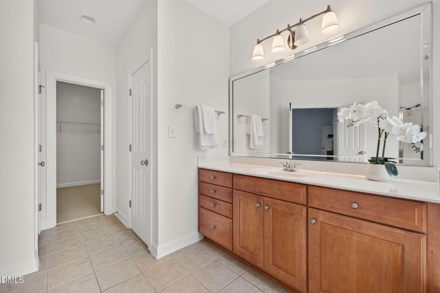 1049 Kennicott Avenue, Cary, NC 27513