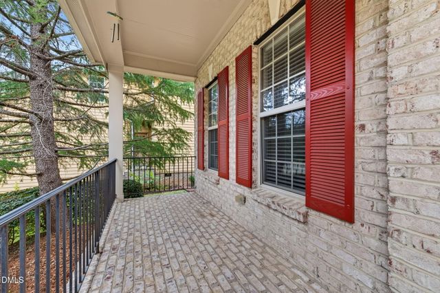 1049 Kennicott Avenue, Cary, NC 27513
