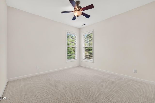 1049 Kennicott Avenue, Cary, NC 27513