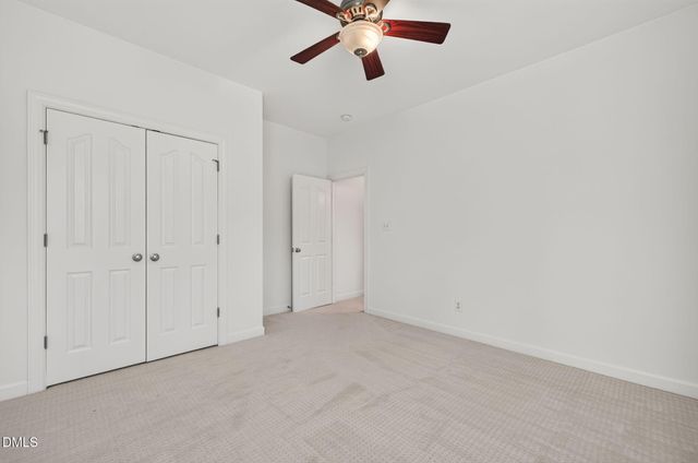 1049 Kennicott Avenue, Cary, NC 27513