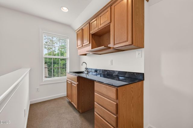 1049 Kennicott Avenue, Cary, NC 27513