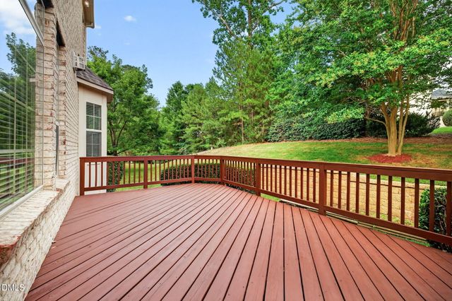 1049 Kennicott Avenue, Cary, NC 27513