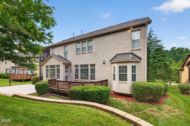 1049 Kennicott Avenue, Cary, NC 27513