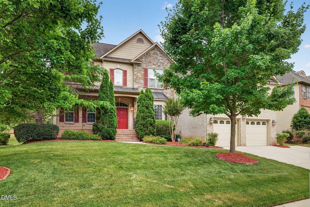1049 Kennicott Avenue, Cary, NC 27513