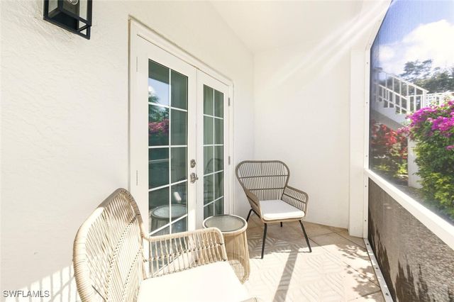 871 Tanbark DR 102, Naples, FL 34108