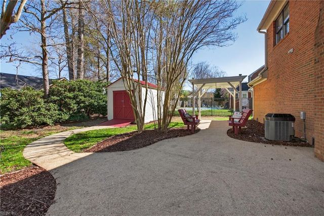 4504 Michael Thomas CT, Chesapeake, VA 23321