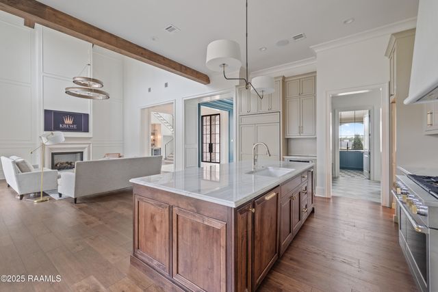 619 Gunter Grass Court, Lafayette, LA 70508