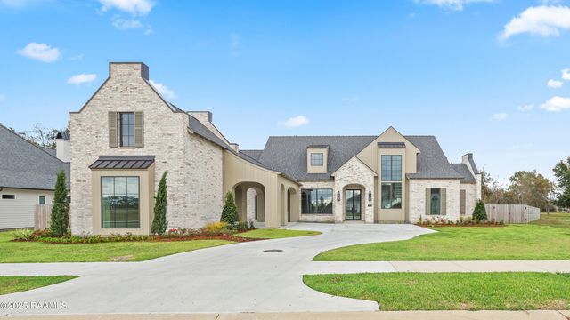 619 Gunter Grass Court, Lafayette, LA 70508