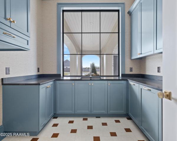 619 Gunter Grass Court, Lafayette, LA 70508