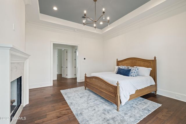 619 Gunter Grass Court, Lafayette, LA 70508