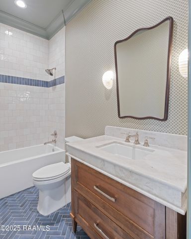 619 Gunter Grass Court, Lafayette, LA 70508