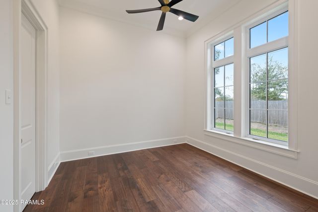 619 Gunter Grass Court, Lafayette, LA 70508