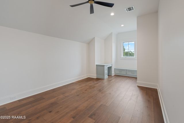 619 Gunter Grass Court, Lafayette, LA 70508