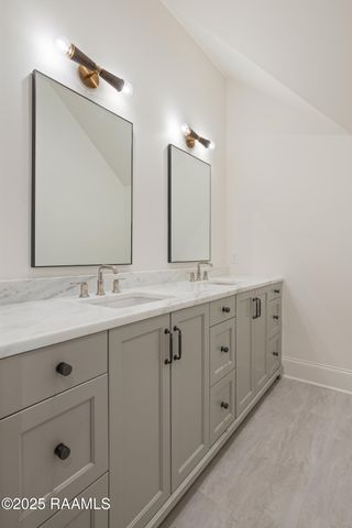 619 Gunter Grass Court, Lafayette, LA 70508