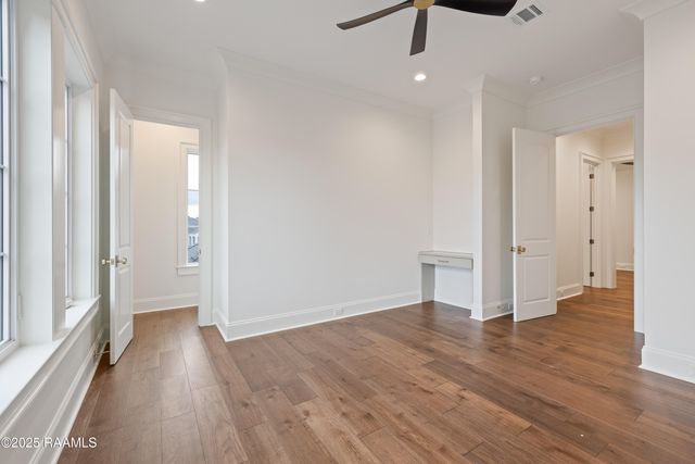 619 Gunter Grass Court, Lafayette, LA 70508