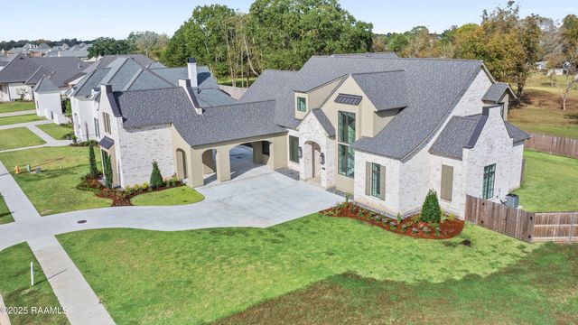 619 Gunter Grass Court, Lafayette, LA 70508