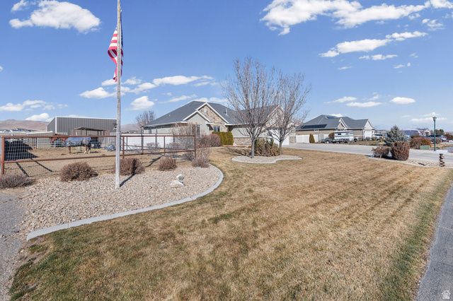 1587 E SMITHFIELD DR, Eagle Mountain, UT 84005
