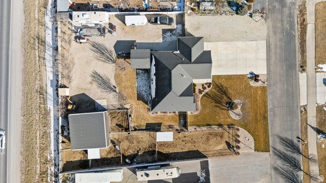 1587 E SMITHFIELD DR, Eagle Mountain, UT 84005