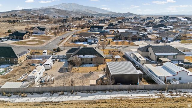 1587 E SMITHFIELD DR, Eagle Mountain, UT 84005