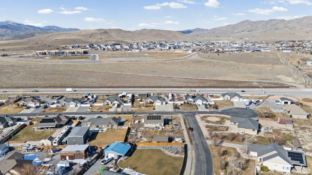 1587 E SMITHFIELD DR, Eagle Mountain, UT 84005