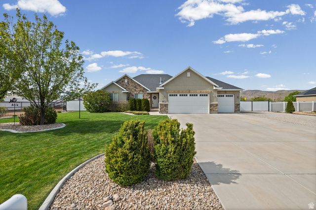 1587 E SMITHFIELD DR, Eagle Mountain, UT 84005