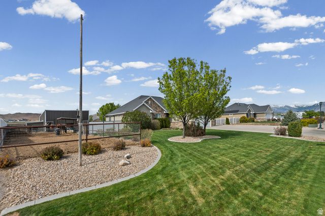 1587 E SMITHFIELD DR, Eagle Mountain, UT 84005