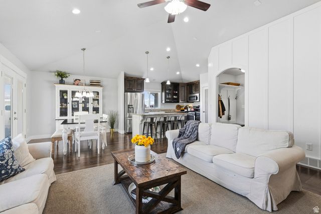 1587 E SMITHFIELD DR, Eagle Mountain, UT 84005