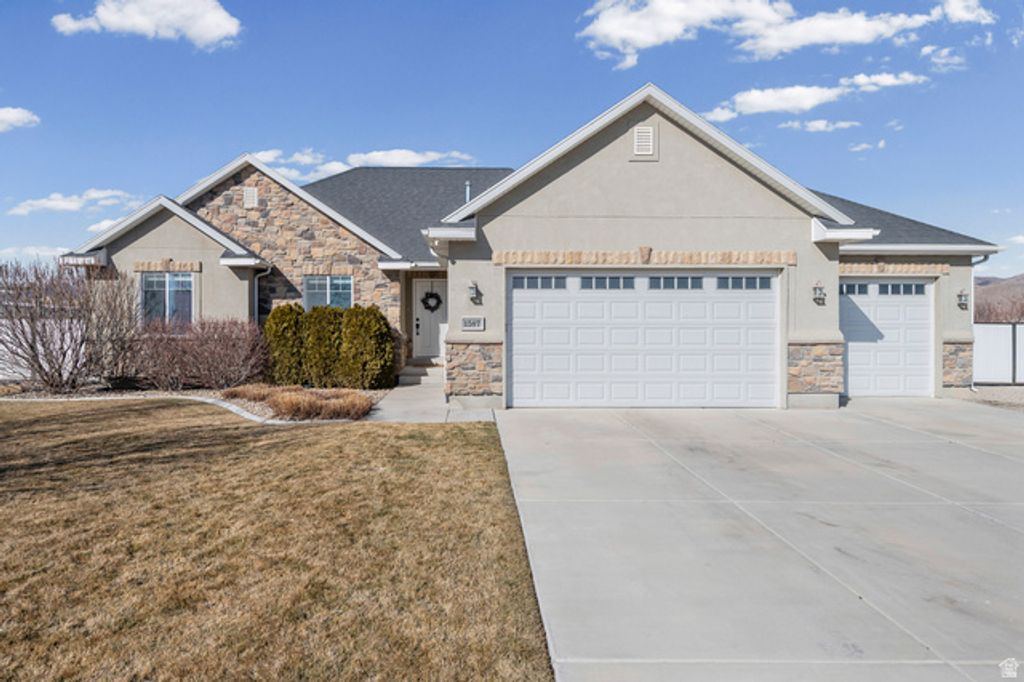 1587 E SMITHFIELD DR, Eagle Mountain, UT 84005