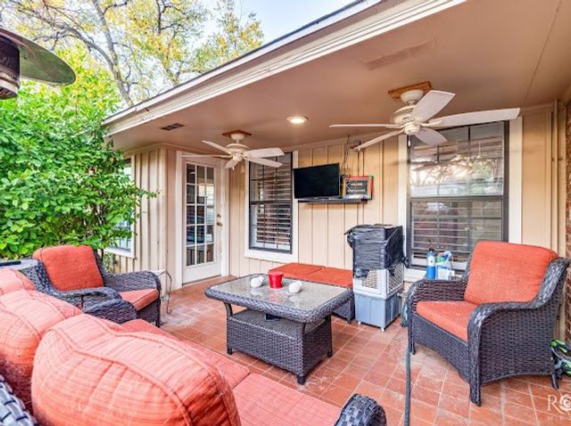 2402 Live Oak Street, San Angelo, TX 76901